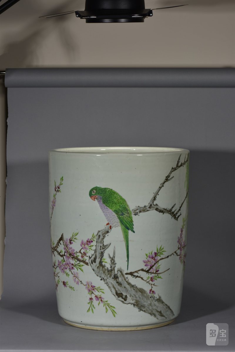 清光绪 金品卿风格浅绛彩桃李鹦鹉图画缸 - 图4